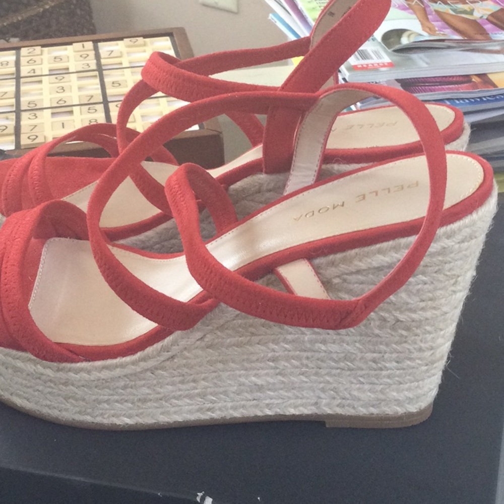 Pelle Moda Dora Wedge Sandals - Picture 8 of 9